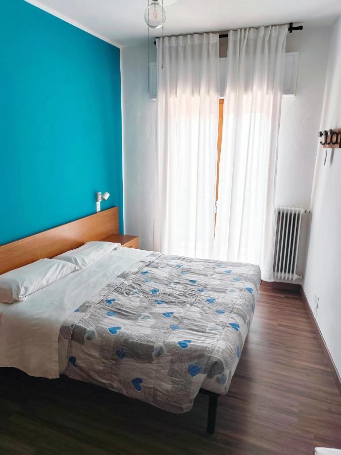 Hotel Luisa Бренцоне сул Гарда Екстериор снимка